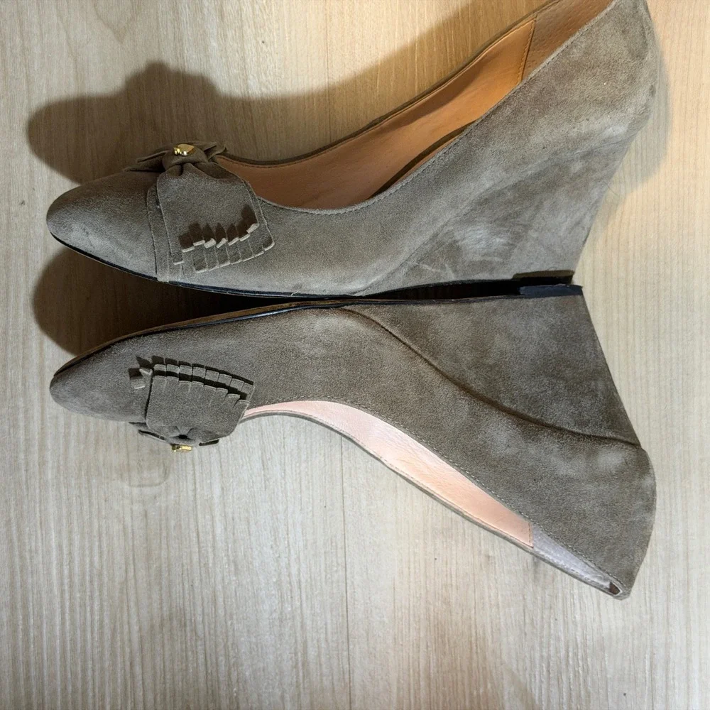 Kate Spade Wedge Heels Womens 8M Taupe Suede‎ Bow Fringe Dress Shoes